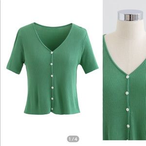 New with tags short sleeve ribbed green top size M Chicwish